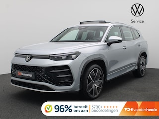 Volkswagen Tayron 1.5 eHybrid R-Line Edition 272PK DSG SOH 99,68%, Panoramadak, Trekhaak, Achteruitrijcamera, Navi via Apple Carplay/Android Auto, 20" LM Velgen, Elektr. Achterklep, Side Assist