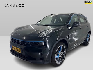 Lynk & Co 01 1.5 261pk PHEV 7DCTH | Orig.NL | PanoramaDak | Camera | Carplay |