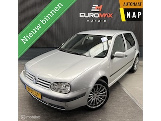 Volkswagen Golf 2.0 Comfortline - Automaat - Cruise.