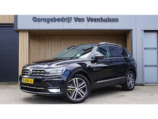 Volkswagen Tiguan 2.0 TSI 180pk DSG 4Motion Highline Executive Pano.Dak HUD Virtual 19inch LM Stoel/Stuurwiel V.W. *Nette Tiguan*
