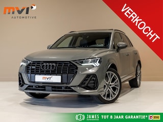 Audi Q3 40 TFSI quattro S Line edition one / 190pk / Trekhaak / Panorama dak  /  Stoelverwarming /