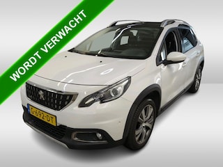 Peugeot 2008 1.5 BlueHDi Allure / Panoramadak / Trekhaak / Cruise-ctr. /  lmv 17"/ Roofrail / Privacy Glass / Apk nieuw