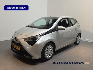 Toyota Aygo 1.0 VVT-i x-play - Apple Carplay/Android Auto - Cruise