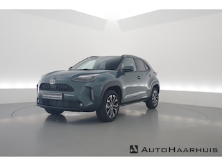 Toyota Yaris Cross 1.5 Hybrid 130 Teamplayer | Forest Green | Winter Pack | Safety Pack | Navi | Adapt. Cruise | Keyless | Camera