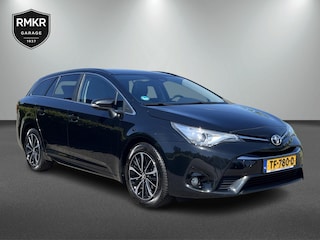 Toyota Avensis Touring Sports 1.8 VVT-i Skyview Edition