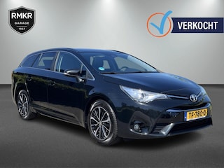 Toyota Avensis Touring Sports 1.8 VVT-i Skyview Edition