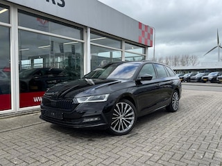 Skoda Octavia Combi 1.4 TSI iV PHEV Black Edition|19 inch|Stoel & Stuurverw|Sfeerverl|