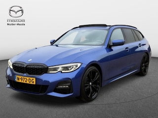 BMW 3-serie Touring 318i Executive Edition M-pakket Aut | Leder | Panoramadak