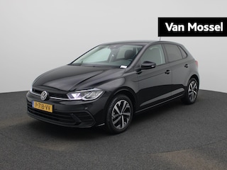 Volkswagen Polo 1.0 TSI Life Business | 95 PK | Navigatie | Climatronic | Parkeersensoren | Digitale Cockpit | Apple Carplay / Android Auto | Stoelverwarming |
