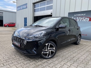 Hyundai i10 1.0 Comfort Smart / Airco / Cruise / Navi / Stoel en stuurverw. / Camera / Carplay / PDC / LMV