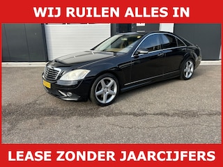 Mercedes-Benz S-klasse 320 motor rook zwart