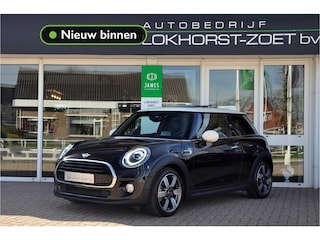 Mini Cooper 1.5 60 Years Edition | 25.000 km! | 1e eigenaar van juli 2019 | HK-Audio | Head Up | Panoramadak
