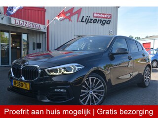 BMW 118i High Executive Edition LED | Leer | Pano | Carplay | Stoelverwarming | Trekhaak | 18 inch | Camera