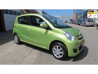 Daihatsu Cuore 1.0 Premium