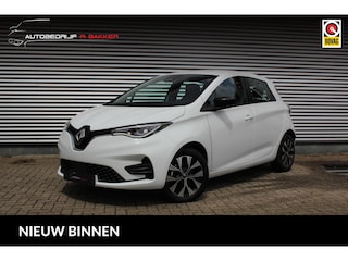 Renault Zoe R135 Evolution 52 kWh // 12-2022 | 96% SoH | Winter Pack | Navigatie | CarPlay & Android Auto | Stoelverwarming + Stuurwielverwarming | Keyless