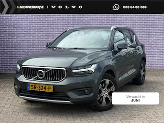 Volvo XC40 2.0 T4 Inscription | Trekhaak | Stoelverwarming | Parkeer camera | BLIS | Leder | Parkeersensoren | Cruise control | Metallic lak |