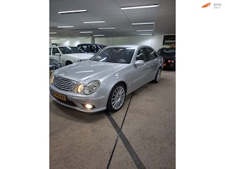 Mercedes-Benz E-klasse 350 Elegance 4-Matic zeer net en roestvrij.