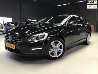 Volvo V60 2.4 D5 Twin Engine Momentum I AWD I Clima I Cruise I Navi I Xenon I Stoelverw I 17inch I 3-2027 Apk + Kln Brt I Euro 6 .