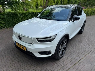 Volvo XC40 Recharge P8 AWD RDesign 408PK SOH 90,8%/Warmtepomp/Pano/Acarplay