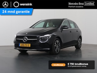 Mercedes-Benz B-klasse 250 e Luxury Line | Beige bekleding | Panoramadak | Trekhaak | Verwarmd stuur | Elektrische achterklep |
