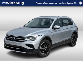 Volkswagen Tiguan 1.4 TSI eHybrid 245pk Elegance DSG Automaat / Panorama schuifdak / LM 18 inch / IQ LED / Elektr klep / Camera