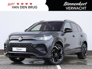 Volkswagen Tiguan R-Line Edition 1.5 eHybrid 272 PK | Navigatie | Trekhaak | LED Matrix | Harman Kardon | Black style |