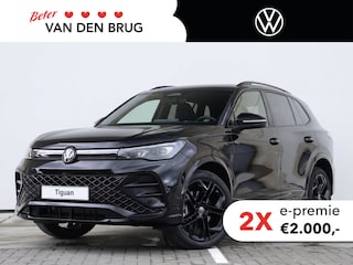 Volkswagen Tiguan R-Line Edition 1.5 eHybrid 200 kW / 272 PK SUV 6 v | Trekhaak | Panorama | Head Up | Black Style | 360 Camera | LED Matrix | Travel Assist | Stuur en Stoelverwarming | 20 inch |