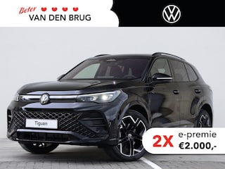 Volkswagen Tiguan R-Line Edition 1.5 eHybrid 272 PK | Navigatie | Trekhaak | LED Matrix | Panoramadak | Black style |