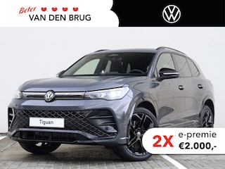 Volkswagen Tiguan R-Line Edition 1.5 eHybrid 204 PK | Navigatie | Trekhaak | LED Matrix | Black style | Panoramadak |