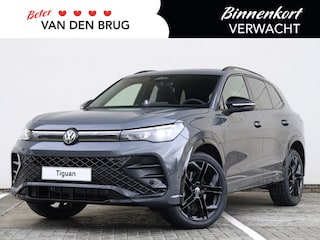 Volkswagen Tiguan R-Line Edition 1.5 eHybrid 204 PK | Navigatie | Trekhaak | LED Matrix | Black style | Panoramadak |