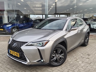 Lexus UX 250h Luxury Line | Sensoren v/a | Stoel & Stuurverwarming |