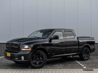Dodge Ram 1500 5.7 V8 4x4 Quad Cab 6'4 | Pano | Alpine | Loadmaster | Luchtvering | | Stoelverwarming / koeling | Trekhaak | Verzwaarde remmen | Leder