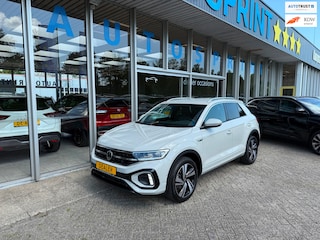 Volkswagen T-Roc 1.5 TSI R-Line Edition 150PK / ACHTERUITRIJCAMERA / ELEKT ACHERKLEP