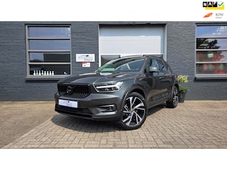 Volvo XC40 2.0 T4 Inscription Pine Grey