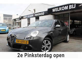 Alfa Romeo Giulietta 1.4 T Distinctive | Airco | Cruise control | Parkeersensoren | Elec ramen