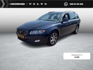 Volvo V70 1.6 T4 Nordic+ | Trekhaak | Lederen Bekleding | Stoelverwarming | Bi-Xenon Adaptief | Navigatie | Parkeerverwarming | Parkeersensoren | Bluetooth | High Performance Audio