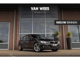 BMW 320i Edition Sport Line Shadow Executive | 2e eigenaar | NL auto | Cruise control | Stoelverwarming | Climate control | Sportstuur | Navigatie | Bluetooth | Sportstoelen | LED