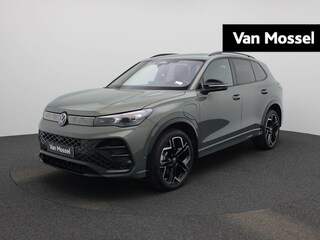 Volkswagen Tiguan 1.5 eHybrid R-Line Edition 272 PK| Panoramadak | Trekhaak | Lederen Stoelen Met Geheugen | Navigatie Groot | Stoelverwarming Voor & Achter | 360 Camera | Head-Updisplay | Stoelventilatie | Harman Kardon Audio