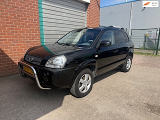 Hyundai Tucson 2.7i V6 4WD Style automaat Bj:2005