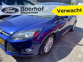 Ford Focus Titanium | Trekhaak | Parkeersensoren V+A | Keyless | Navi | Voorruitverw. | Auto-Inparkeren | Clima |