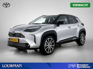 Toyota Yaris Cross 1.5 Hybrid 130 GR Sport | BTW Voertuig | Dodehoekdetectie | Elektrische achterklep | Parkeersensoren voor+achter | stoel+stuurverwarming | Apple CarPlay/Android Onderweg-naar-dealer