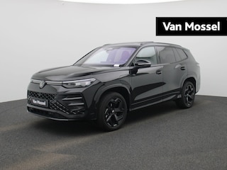 Volkswagen Tayron 1.5 eHybrid R-Line Edition 272PK | SoH 100% | Panoramadak | Trekhaak | Navigatie Groot Scherm | 360 Camera | Head-Updisplay | Stoelverwarming Voor & Achter | Elektrische Achterklep | Black Style