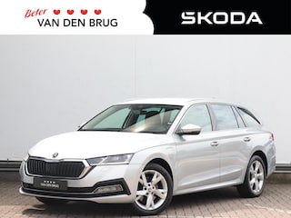 Skoda Octavia Combi 1.4 TSI iV PHEV Style | Head-up | Elektrische klep | Memory | Dodehoekdetectie | Camera |