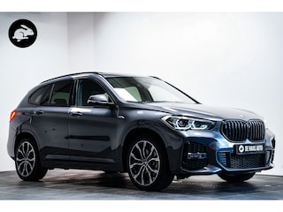 BMW X1 xDrive25e M Sport|Pano dak|Head up|Camera|19 inch