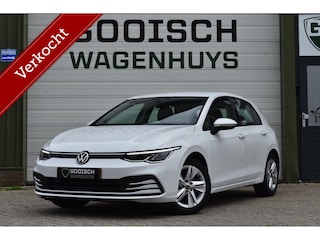 Volkswagen Golf 1.0 eTSI Life | Camera | Carplay | Adaptive |