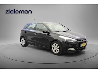 Hyundai i20 1.0 T-GDI Comfort - Navi, Camera, Cruise, Clima, PDC