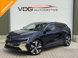 Renault Mégane EV60 Optimum Charge 220 Iconic Leder / SOH 94% / Warmtepomp / Camera Binnenspiegel / 360 Camera / Navigatie / Carplay / Clima / Two Tone / 20" lm