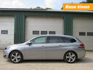 Peugeot 308 1.2 E-THP PREMIÃÂRE