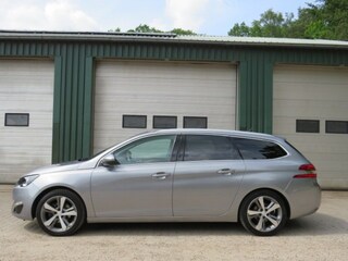 Peugeot 308 1.2 E-THP PREMIÃÂRE