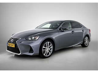 Lexus IS 300h First Edition | Elektrisch Verstelbare Stoelen | Cruise Control Adaptief | Parkeersensoren |